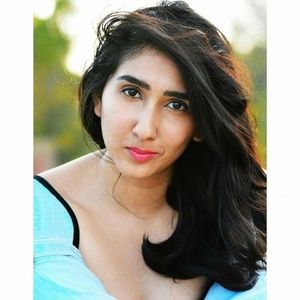 Meet your Posher, Meera